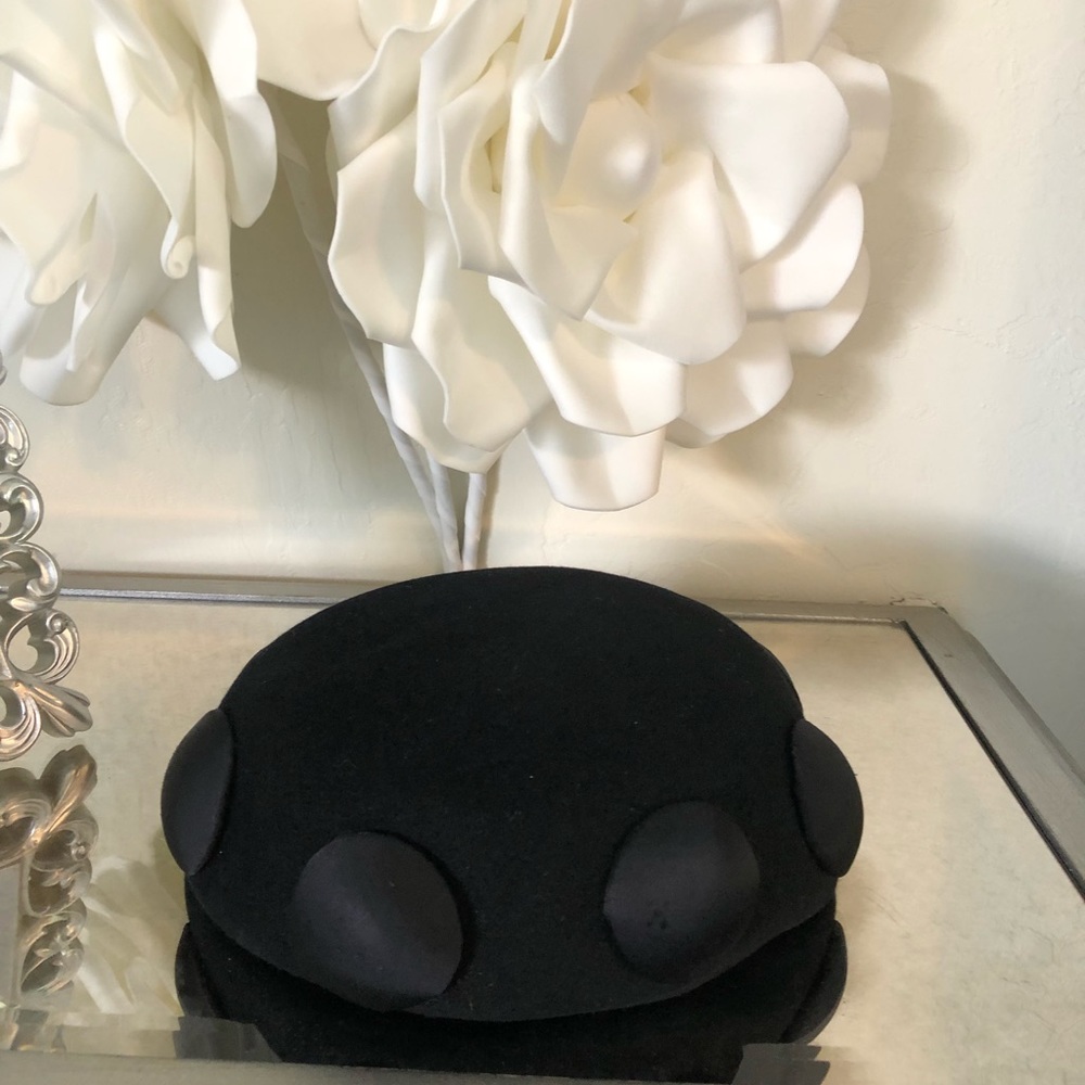 Black hat